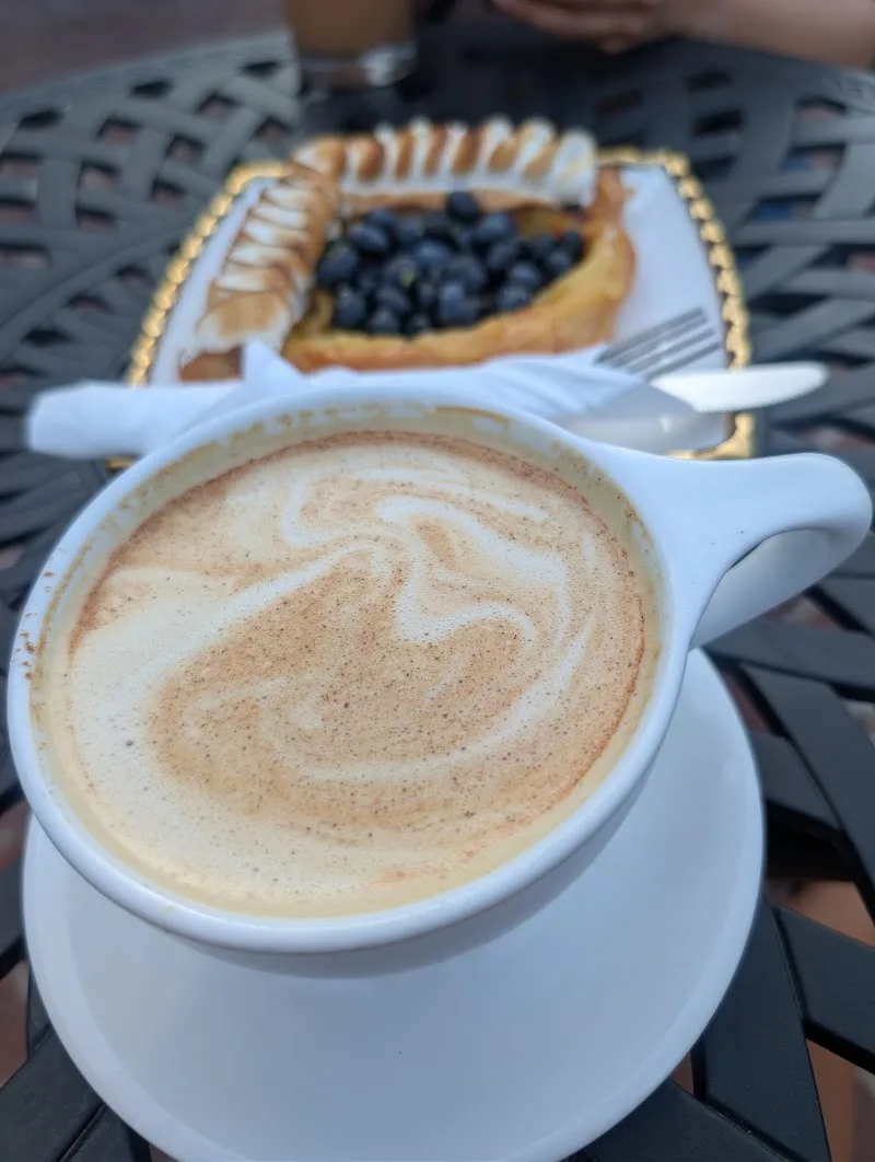 Pavon Coffee Den